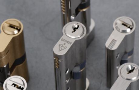 Dos cosas que necesitas saber sobre los cilindros de la puerta.